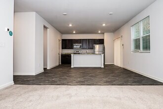 195 Hamilton Pointe Dr in Mcdonough, GA - Foto de edificio - Building Photo