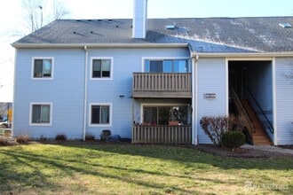 2202 Aspen Dr in Plainsboro, NJ - Building Photo - Building Photo