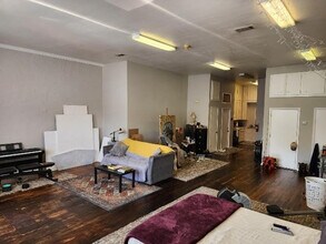 609 W Main St, Unit 201  - Front Loft in Denison, TX - Building Photo - Building Photo