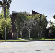 4455 Ventura Canyon Ave Apartments