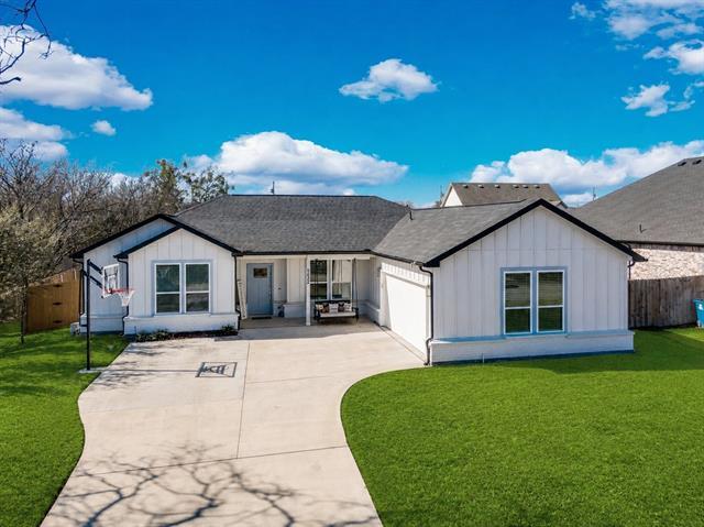 property at 5622 Mesa Loop