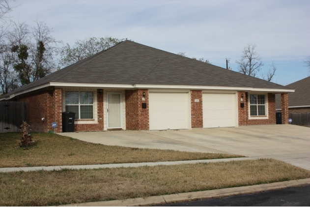 1102-1106 Coffield St in Killeen, TX - Building Photo