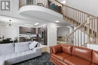 917 Littlerock St in Ottawa, ON - Building Photo - Building Photo