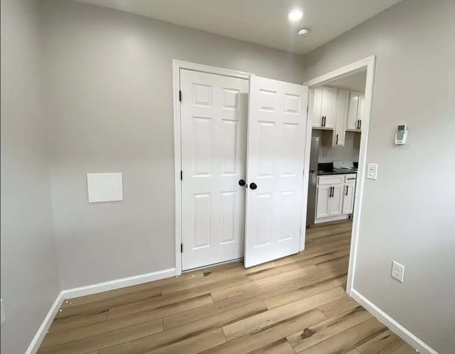 243 E Fayette St in Baltimore, MD - Building Photo - Building Photo