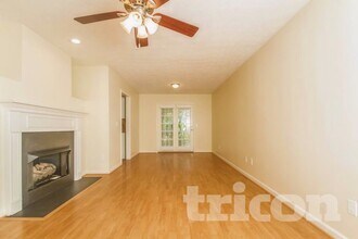 3212 W Yorkshire Ct in Mount Juliet, TN - Foto de edificio - Building Photo