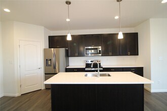 37 Wingtip Ct in St. Peters, MO - Building Photo - Building Photo