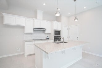 28 N 15th St in McAllen, TX - Building Photo - Building Photo