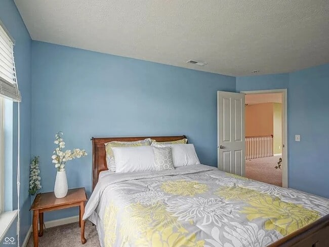 7822 Wahlberg Drive in Zionsville, IN - Building Photo - Building Photo
