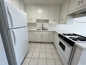 9221 Alcott St in Los Angeles, CA - Building Photo - Building Photo