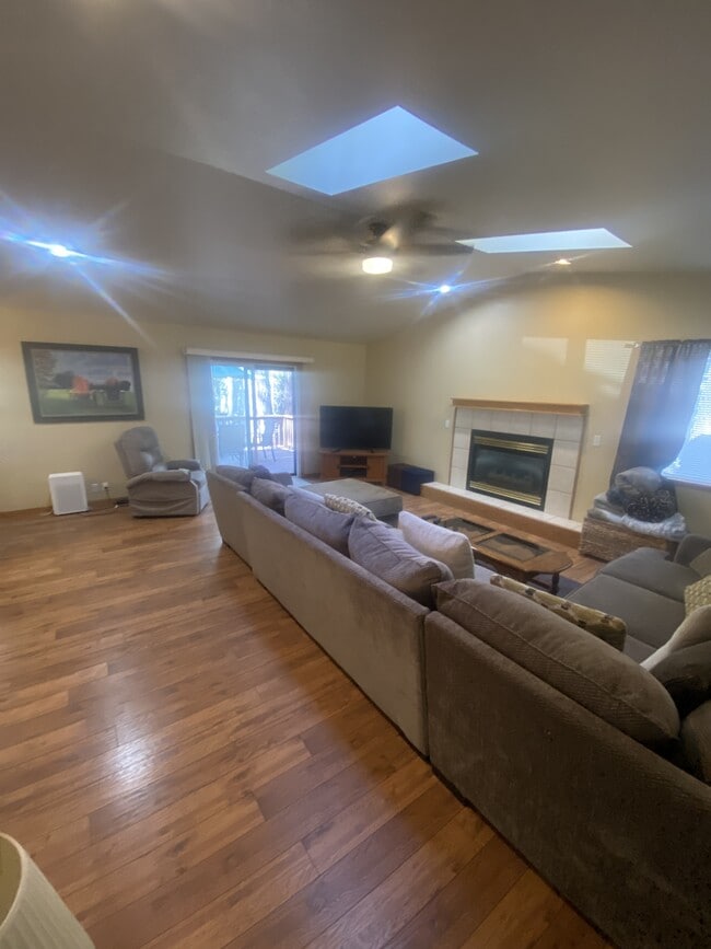 1728 Mohican Dr in South Lake Tahoe, CA - Building Photo - Building Photo