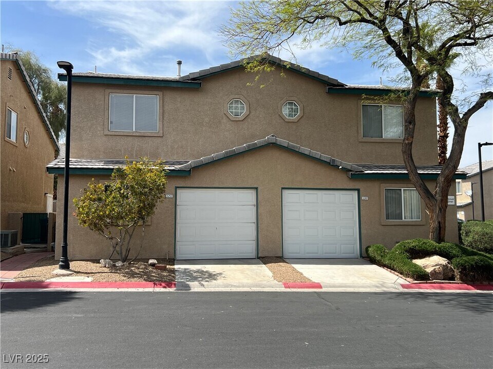 5253 S Westwind Rd in Las Vegas, NV - Building Photo