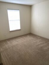 7931 Sterling Mnr in Converse, TX - Building Photo - Building Photo