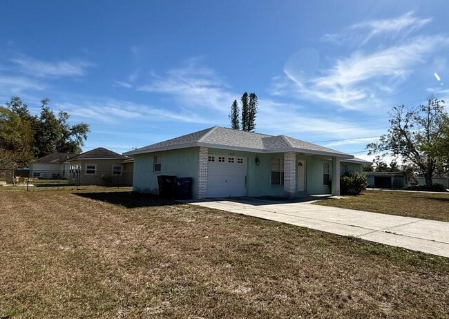 2908 9th Ave Dr E in Palmetto, FL - Building Photo - Building Photo