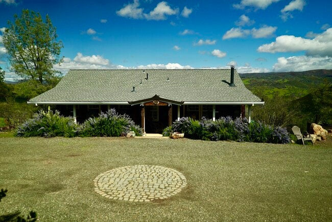 property at 2077 Stagecoach Canyon Rd