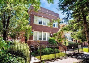 4819 W Cornelia Ave in Chicago, IL - Building Photo