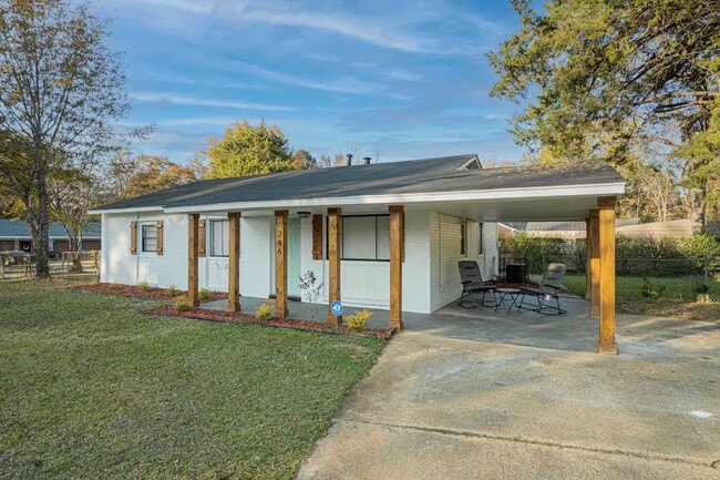 property at 286 W Fleming Rd