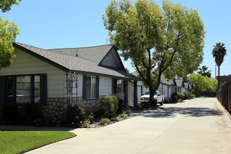 1181-1193 Sumner Ave in El Cajon, CA - Building Photo - Building Photo