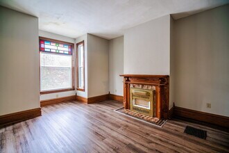 1250 Indianola Ave in Columbus, OH - Building Photo - Building Photo