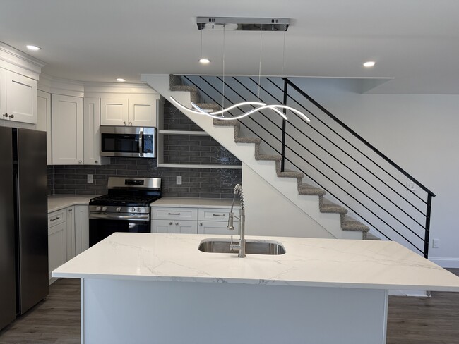1916 Darby Rd, Unit 1916 Darby Road