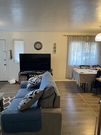 3240 Travis Ln photo'