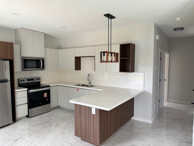 703 Pedro St, Unit 2 in Mission, TX - Foto de edificio - Building Photo