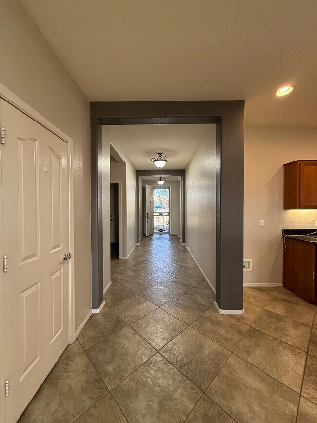 1255 Brentwood Way in Chino Valley, AZ - Building Photo - Building Photo