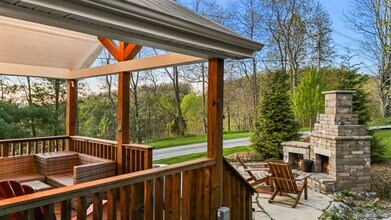 153 Cool Springs Dr in Blowing Rock, NC - Building Photo - Building Photo