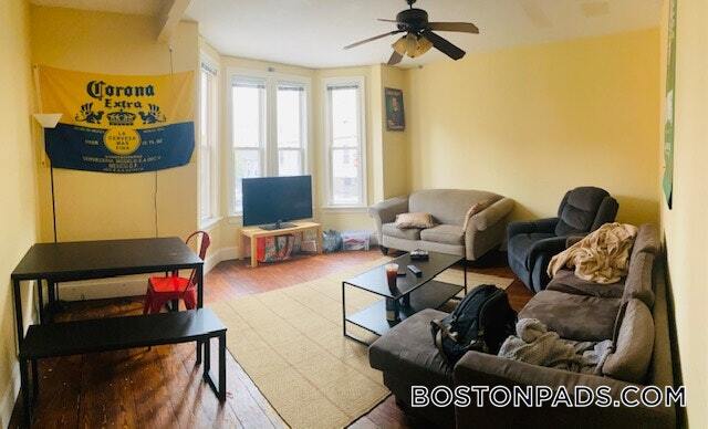 731 Parker St