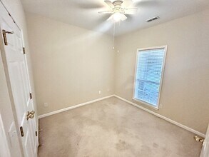 125 Oxmoor Dr in Helena, AL - Building Photo - Building Photo