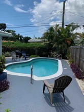 1700 NE 25th St in Wilton Manors, FL - Building Photo - Building Photo