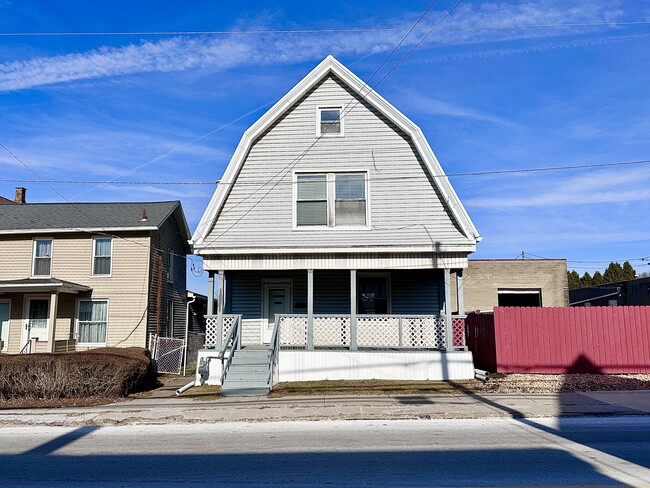 1031 N Croton Ave in New Castle, PA - Building Photo - Building Photo