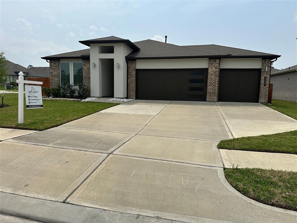 14007 Vly Crk Ct in Shenandoah, TX - Building Photo