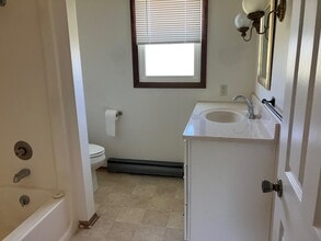 282 Martin Dr in Fredonia, WI - Building Photo - Building Photo