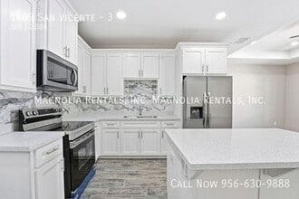 1409 San Vicente, Unit 3 in Weslaco, TX - Foto de edificio - Building Photo