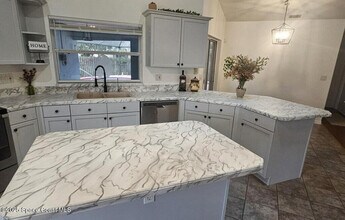 805 7 Gables Cir SE in Palm Bay, FL - Building Photo - Building Photo