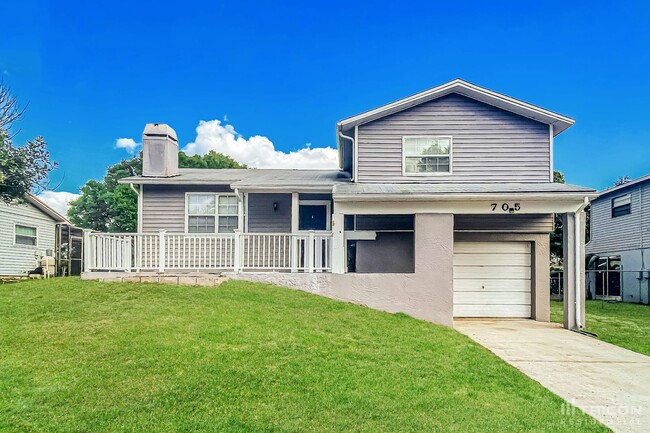 property at 705 Crimson King Trce