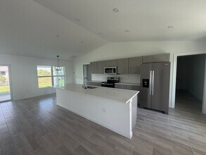 1301 NE 11th Terrace in Cape Coral, FL - Building Photo - Building Photo