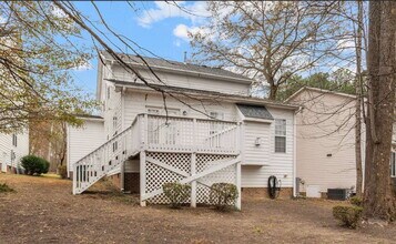 108 Henson Pl in Apex, NC - Building Photo - Building Photo