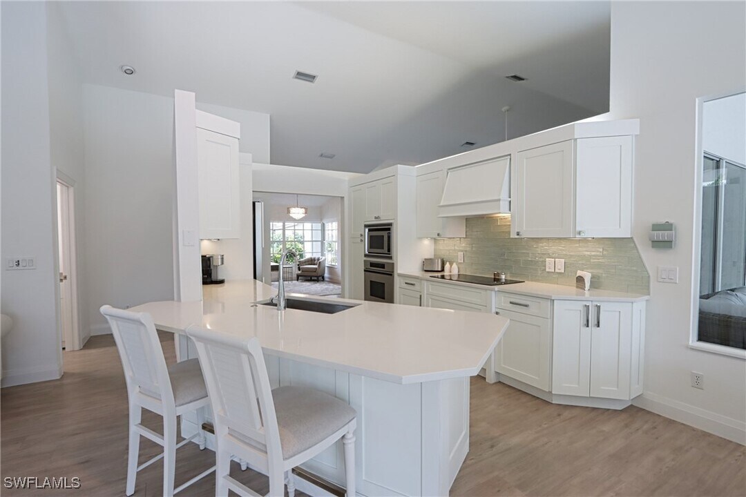 6653 Mill Run Rd in Naples, FL - Building Photo