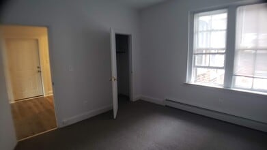 25 Chester St, Unit 3 in Boston, MA - Building Photo - Building Photo