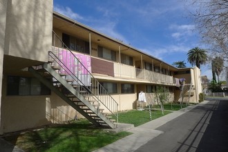 APT 505 LINCO in Monterey Park, CA - Foto de edificio - Building Photo