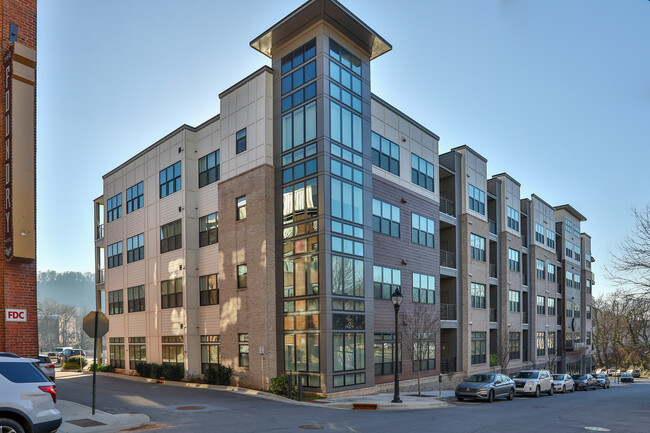 55 S Market St in Asheville, NC - Building Photo - Building Photo