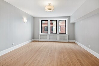7000 S South Shore Dr in Chicago, IL - Building Photo - Building Photo