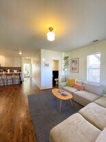 1318 Stafford St in Dallas, TX - Building Photo