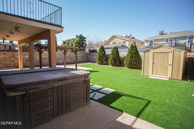 12941 Tierra Salas Dr in El Paso, TX - Foto de edificio - Building Photo