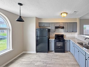 4164 Lac du Bay Dr in Harvey, LA - Building Photo - Building Photo