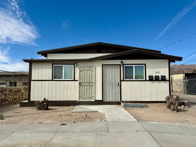 property at 1209 Gateway S Blvd