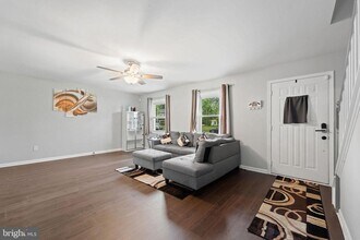 35 Mullshire Ln in Willingboro, NJ - Building Photo - Building Photo