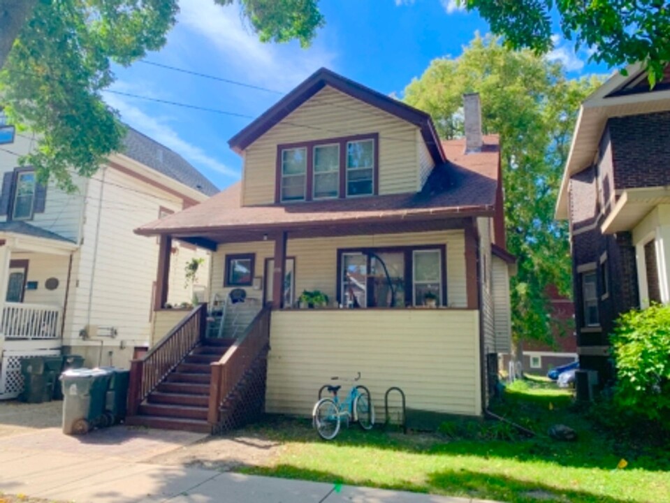 108 S Orchard St in Madison, WI - Foto de edificio