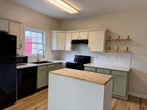 9 Bristol Lane in Lexington, VA - Building Photo - Building Photo